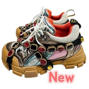 Gucci Flashtrek 37 NEW